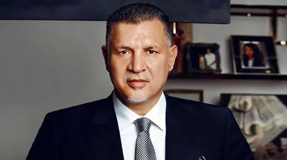 سفره زیبای شب یلدای علی دایی + عکس