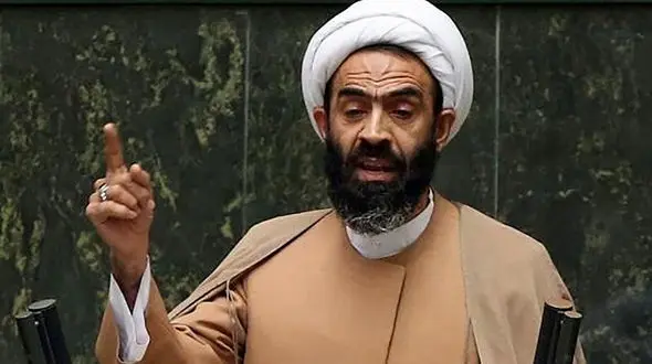 درخواست یک نماینده برای تغییر پوشش متهمان زن در جلسات دادگاه حوداث اخیر