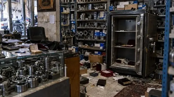 سرقت شمش ۱۰۰ گرمی طلا و زنجیر ۲۵ گرمی از گاوصندوق بلبرینگ‌فروشی در تهران