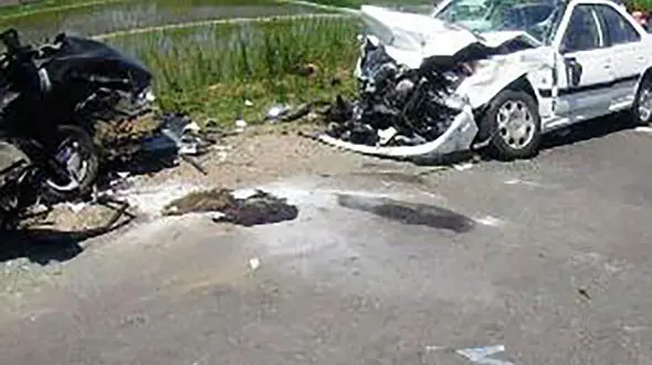 تصادف فجیع پراید و پژو پارس در گیلان / 3 نفر در دم جان باختند