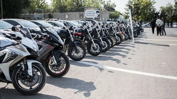 توقیف موتورسیکلت‌های چند صد میلیونی توسط پلیس + عکس
