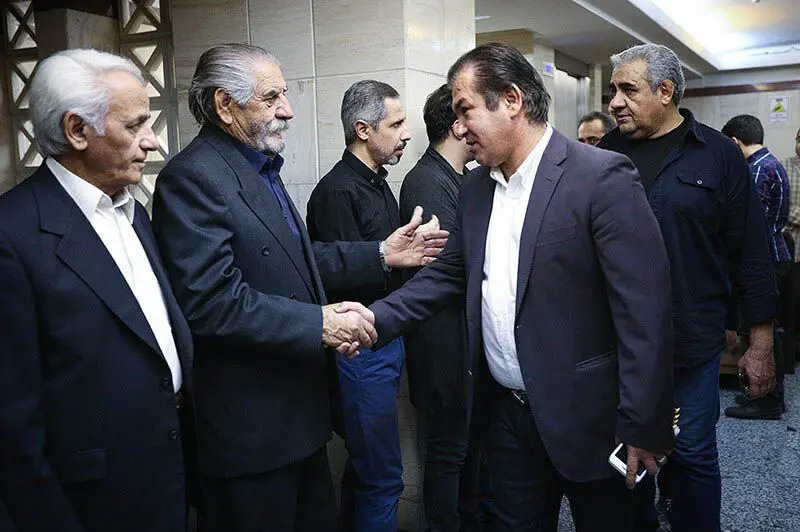 کدام ستاره ها در مراسم هفتمین روز درگذشت عارف لرستانی حضور داشتند