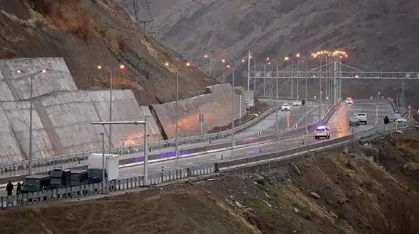 تردد وسایل نقلیه در این جاده‌ها ممنوع شد / آزاد راه تهران - شمال هم ممنوع