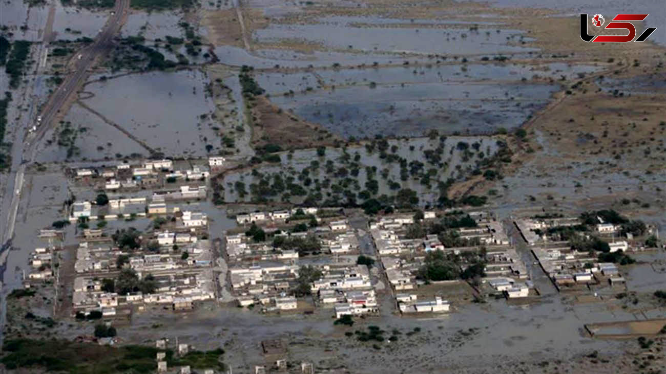 نجات ۴ نفر گرفتار در سیلاب بلوچستان توسط امدادگران + فیلم
