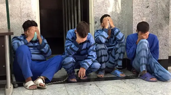 سازمان یافته ترین سرقت از طلافروشی در تهران / مرد طلافروش در صندوق عقب زندانی بود + عکس 