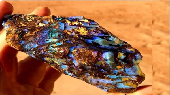 کشف یک سنگ گرانقیمت تر از طلا + عکس