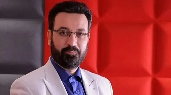 بیوگرافی فرزاد جمشیدی؛ از اجرای برنامه‌ های مذهبی تا دوری و بازگشت به تلویزیون و مرگ آقای مجری