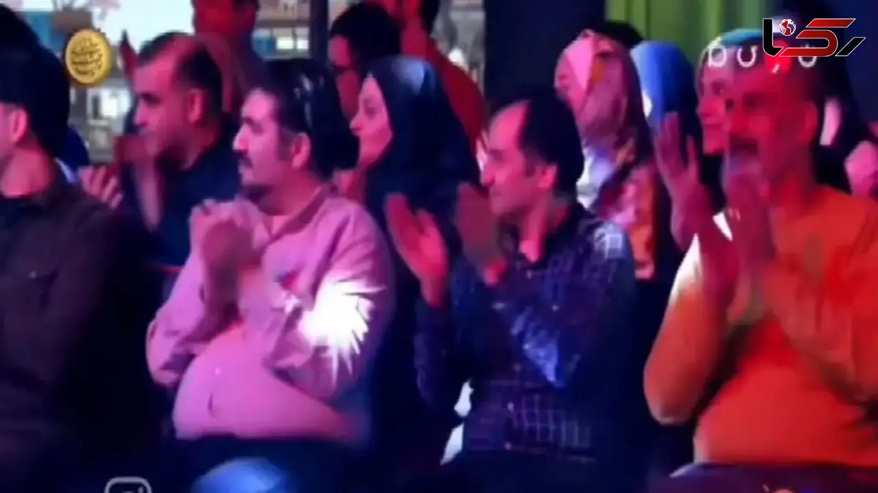 فیلم آواز محلی /  خواننده تو تلویزیون برنامه رو تبدیل کرد به عروسی تماشاچیا از جون دست میزنن ...