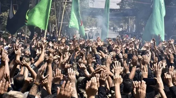 روز عاشورا / کرمانشاه در آه و ماتم + گزارش تصویری