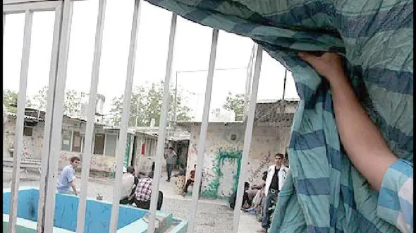 شورش در کمپ ترک اعتیاد ایسین بندرعباس / صدها نفر فرار کردند