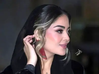 عکس ها / چهره حیرت انگیز دختر محمود نقاش سریال پایتخت / عارفه معماریان، بازیگر سریال مانکن با پوشش جدید سوژه شد