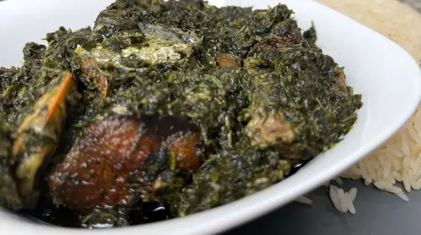 مرغ و اسفناج؛ ترکیب سالم و خوش‌طعم + فیلم