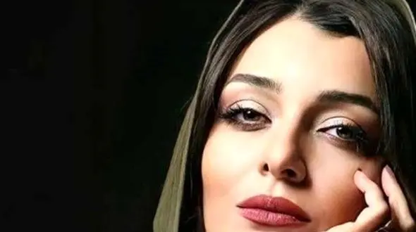 فیلم / نگاهی به جشن تولد لوکس و زیبای ساره بیات که دیشب در هلند برگزار شد / سنگ تمام خواهرش و رضا قوچان نژاد برای خانم بازیگر ....