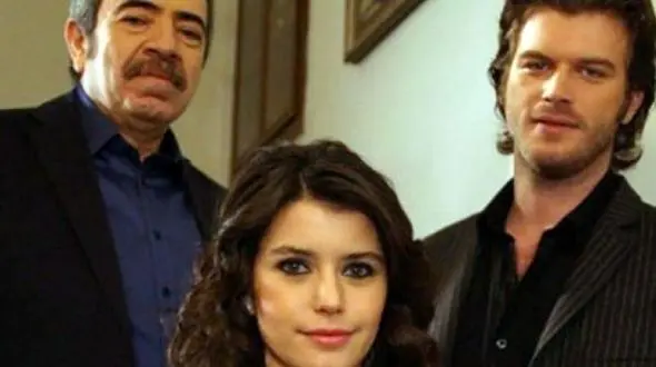 عاشقانه تازه ثمر سریال «عشق ممنوع» با همسرش