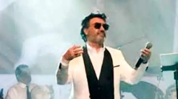 دانلود آهنگ باشکوه معین / خونه آخرین پناه واسه ی خستگیهام...