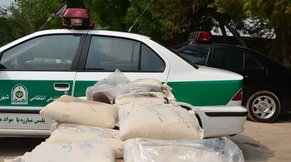 دوئل 4 ساعته تکاوران پلیس با مافیای مواد مخدر در مرز / محموله بزرگ مواد در صحنه جا ماند