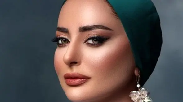 دبی گردی نفیسه روشن با استایلی زمستانی در روزهای گرم تابستان + عکس