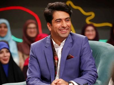 فیلم آوازخوانی باشکوه و بی نظیر محمد معتمدی در بین تماشا گران / همه به وجد اومدند!