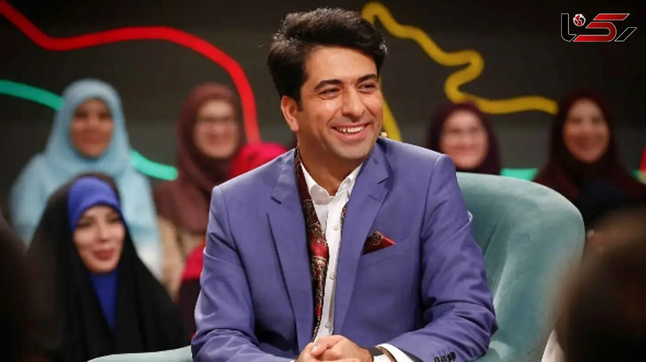 فیلم آوازخوانی باشکوه و بی نظیر محمد معتمدی خواننده محبوب ایرانی در بین تماشا گران / همه به وجد اومدند!