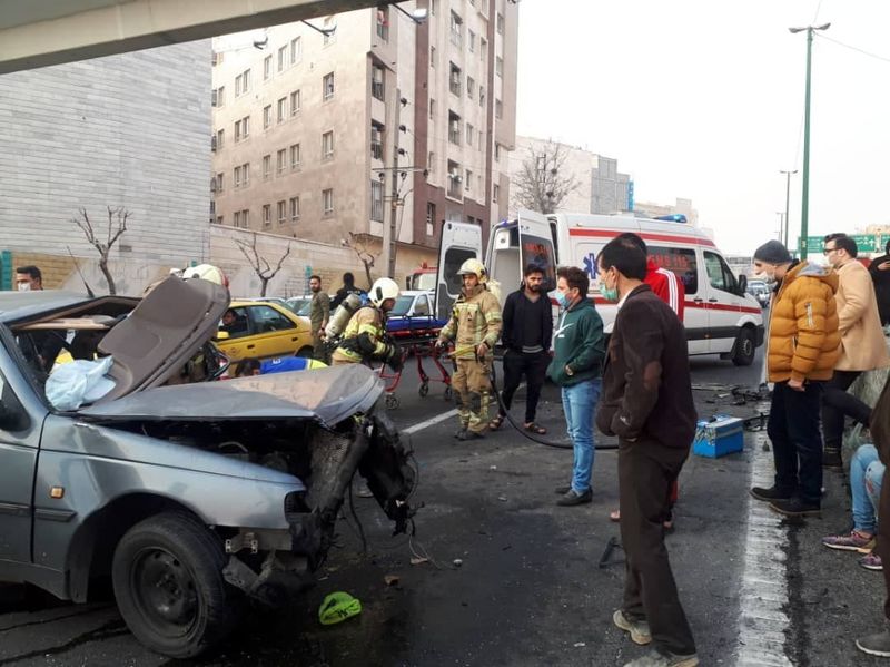 حادثه تصادف در مسیر شمال به جنوب بزرگراه یادگار امام، ابتدای خیابان خرم رودی.  
