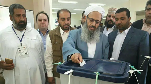 مولوی عبد الحمید در انتخابات 96 شرکت کرد +عکس