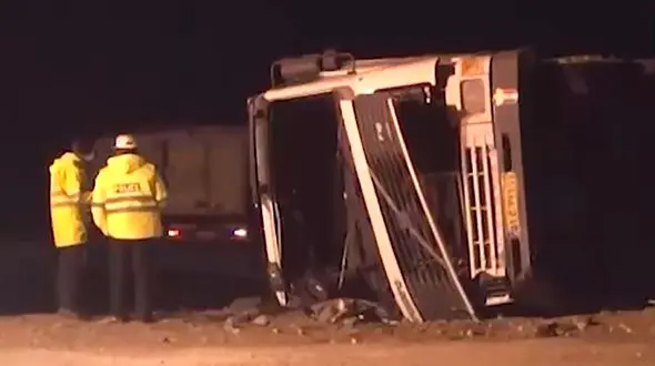 فیلم صحنه واژگونی مرگبار تانکر حمل گاز / در اصفهان رخ داد