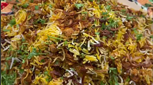 طرز تهیه ⁨تونه بریانی (بریانی تن ماهی) / فیلم