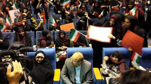 همایش بانوان حامی قالیباف برگزار شد 