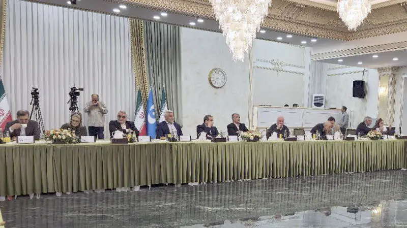سید عباس عراقچی وزیر امور خارجه در نشست مشترک با هیئت کنفرانس بین‌المللی پوگواش