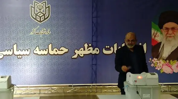 وزیر کشور در انتخابات مشارکت کرد