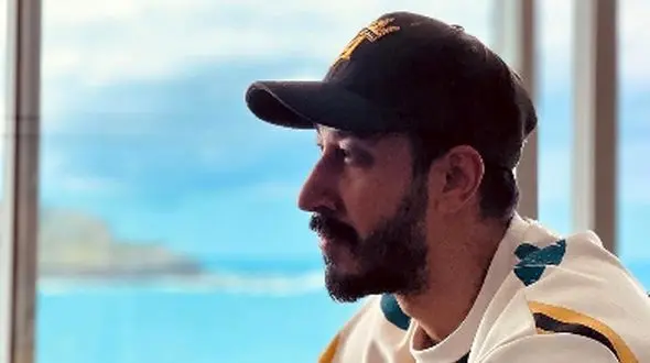 فیلم/ بهرام افشاری «بهتاشِ پایتخت»: من نماینده نسلی هستم که خواستم برنده باشم ولی باختم،  تو صف مدرسه باختم،تو صف کنکور، سربازی، بورس، ارز دیجیتال ، حتی تو صف نذری هم باختم!