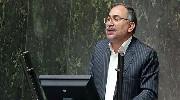 نایب رئیس کمیسیون بهداشت: تلاش ما بر این است تا بانوان، توسط پزشکان خانم درمان شوند / نباید بانوان ما ناچار شوند نزد پزشک مرد بروند