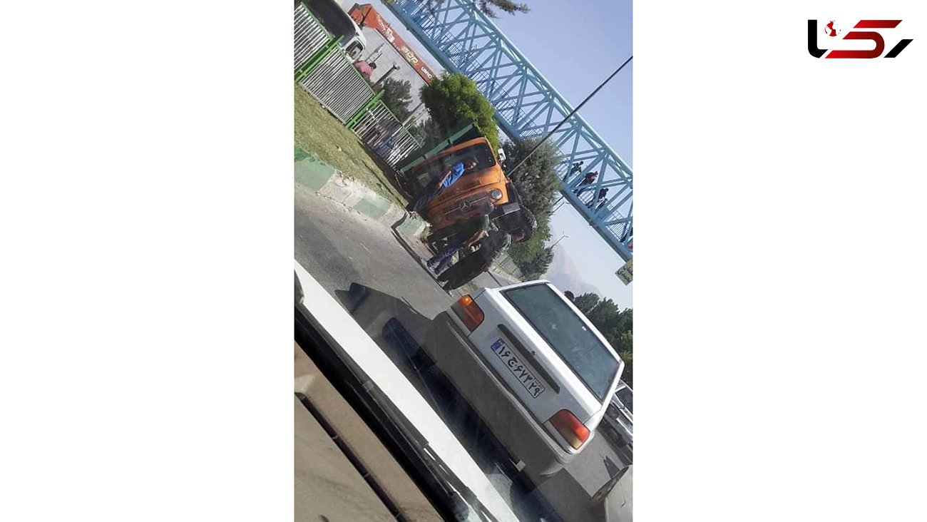 واژگونی کامیون در کرمانشاه + عکس