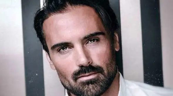 دانلود آواز باشکوه سهراب پاکزاد آهنگ ما ل من باش /نکنه دور شى ازم دیگه منو یادت نیادش + موزیک ویدیو