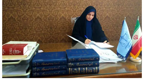 مهری درویشی تنها بازپرس زن در ایران + گفتگو با متفاوت ترین قاضی ایران