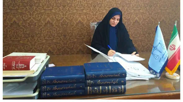 مهری درویشی تنها بازپرس زن در ایران + گفتگو با متفاوت ترین قاضی ایران