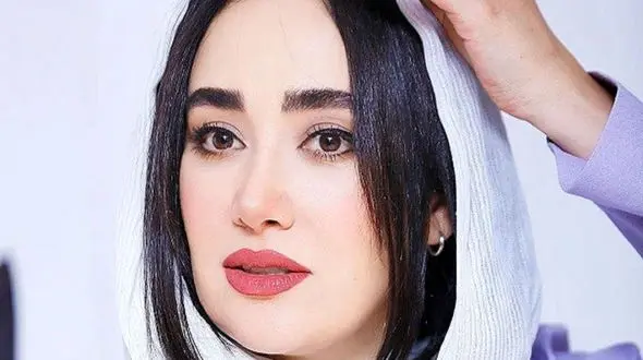 عکس فوق جذاب «بیتا» ۱۵ سال بعد از سریال فاصله‌ها ! / تغییر چهره بهاره افشاری در ۴۰ سالگی