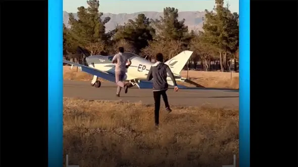 چرخ های هواپیما در فرودگاه گلبهار باز نشد / خلبان ماهرانه فرود آمد + فیلم حیرت آور