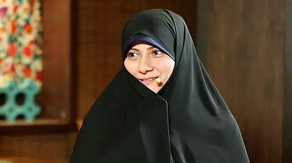  مهری طالبی دارستانی طراح کلینیک ترک بی حجابی به علت توهین به رییس جمهور اخراج شد / مهری طالبی کیست؟