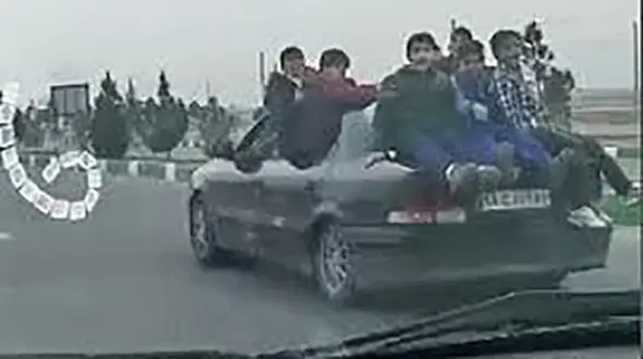 فیلم منتشر شده دانش آموزان قمی جنجال آفرید / توضیح آموزش و پرورش