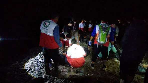 جسد ۹ مفقودی سیلاب جیرفت از آب بیرون کشیده شدند/ تلاش برای پیدا کردن 5 مفقودی دیگر + عکس