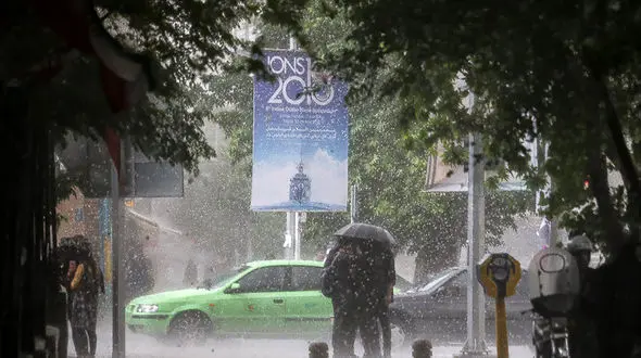 بارش باران و رعد و برق در این مناطق کشور