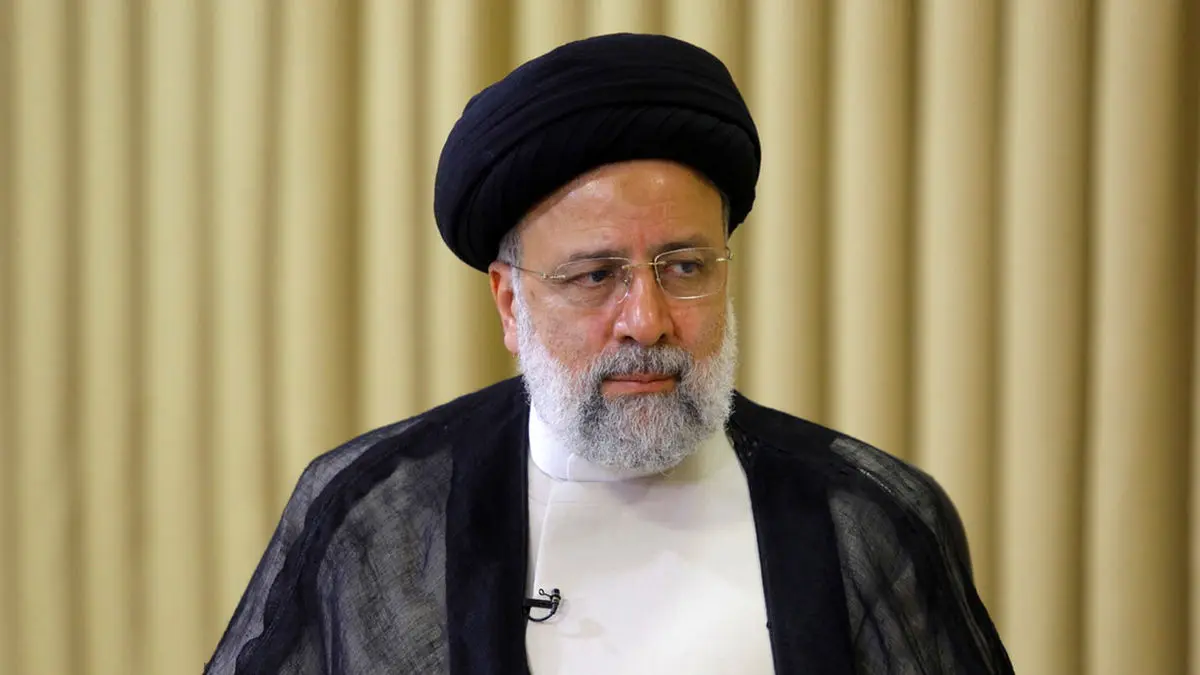 ساخت مجسمه مرحوم رئیسی در اردبیل