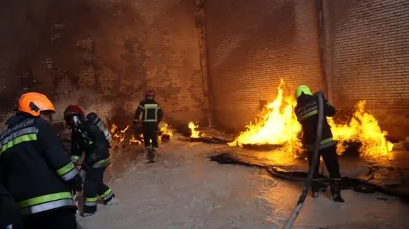  جزئیات آتش سوزی در شهرک صنعتی جی  اصفهان + فیلم