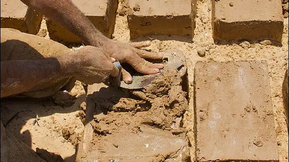شهری با آسمان‌خراش‌های گِلی!+ تصاویر 