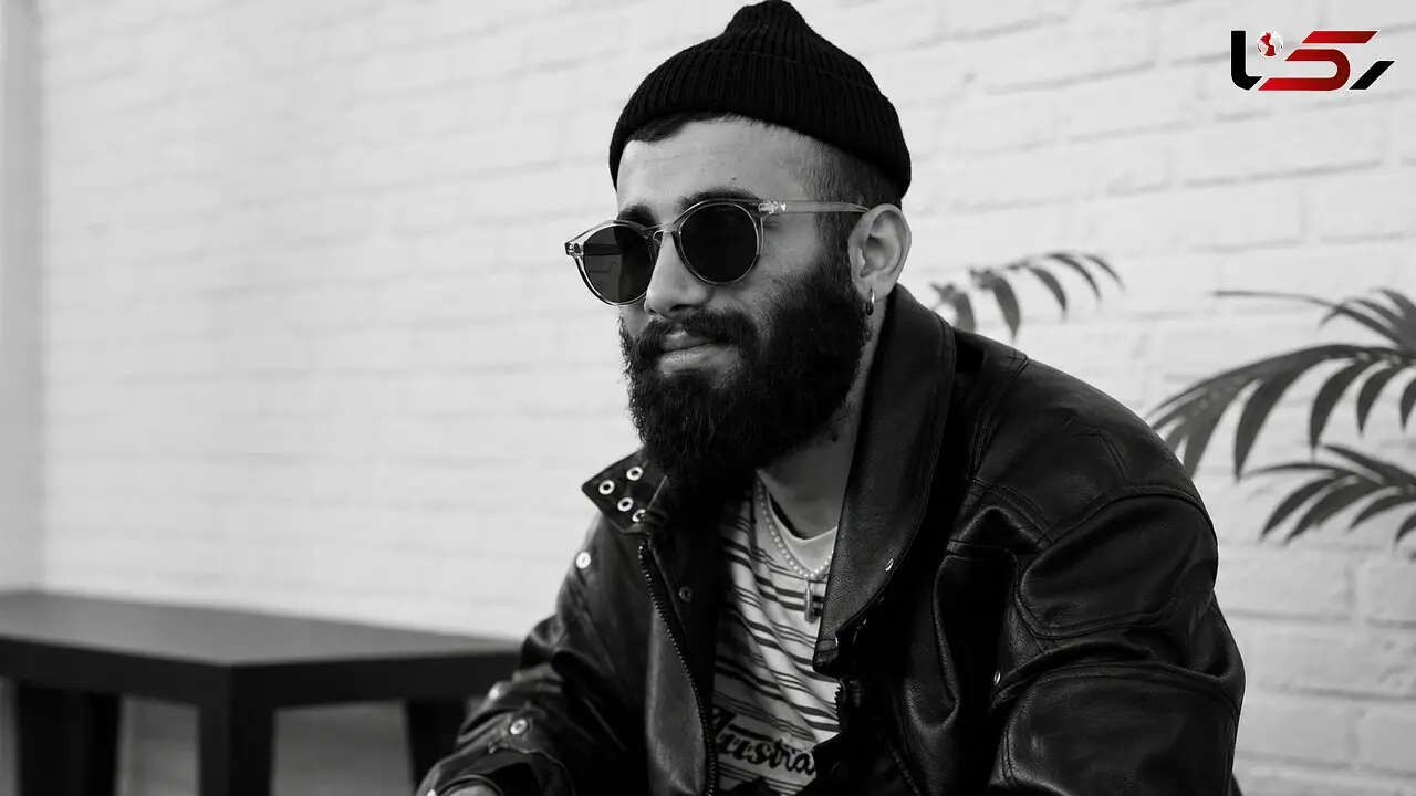 گفت و گو با محمد حسینی، بازیگری که از صحنه تئاتر تا تجربه‌ های تازه در سینما مسیرش را با عشق می‌ سازد