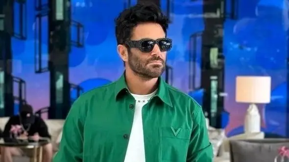 فیلم / محمدرضا گلزار: خود افشایی نکنید .../ برای خنداندن دیگران خودتان را ..../ چرا باید خصوصی هاتون ... / این گلزار چرا اینقدر باکلاس و باشعوره ...