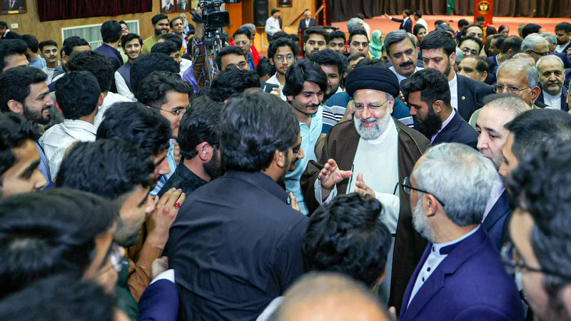 آیت الله رئیسی در دیدار نخبگان علمی و فرهنگی ایالت پنجاب