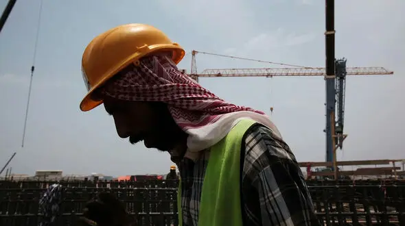 بحران پنهان در کارگاه‌های کوچک؛ موج تازه کاهش حقوق با ترفند «شیفتِ نصفه‌نیمه»