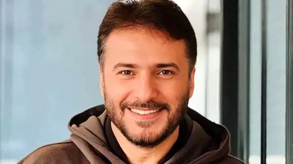 واکنش دیدنی سید جواد هاشمی با دیدن قیمت یک کیلو زردآلو!